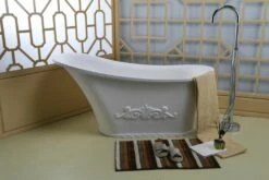 Barclay - Ayanna 59" Resin Slipper Tub - RTSN59